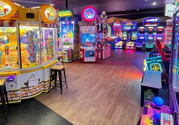 What kind of games do they have at an arcade? What kind of games do they have at an arcade?